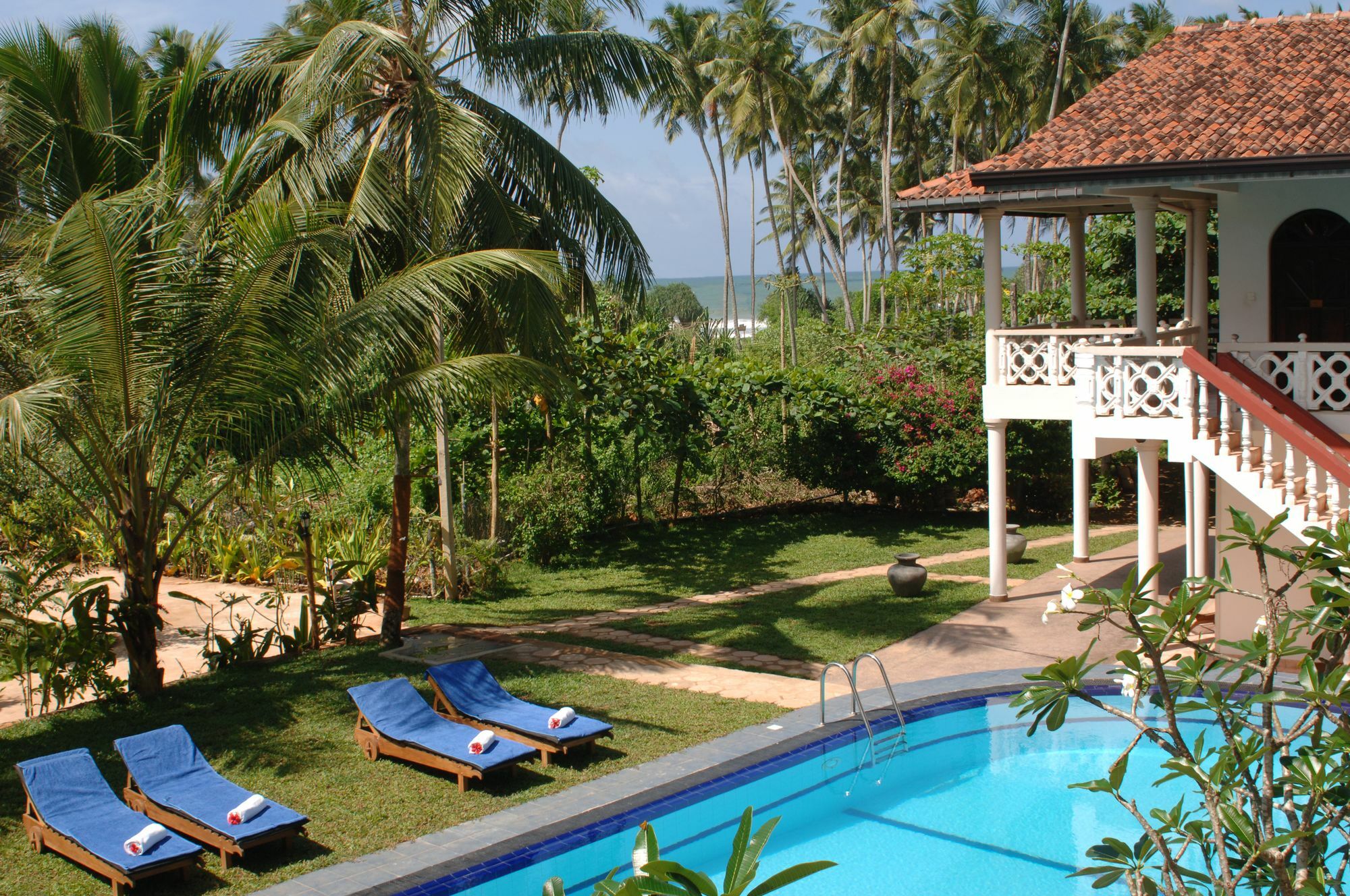 Wunderbar Beach Hotel Bentota Exterior photo